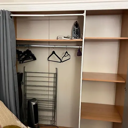 Studio Cosy Et Confortable Colle A La Defense