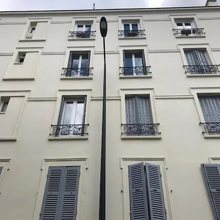 Studio Cosy Et Confortable Colle A La Defense * Courbevoie